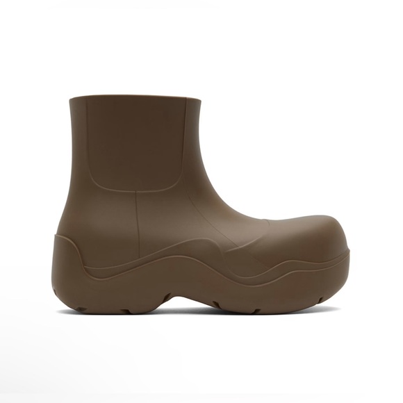 Bottega Veneta Puddle Ankle Boots - Picture 1 of 7